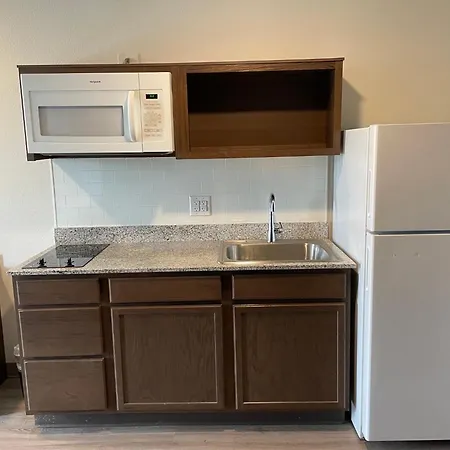 Woodspring Suites Detroit Madison Heights